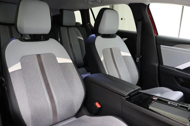 Opel ASTRA Sports Tourer 1.6 Hybrid Business Elegance | Navigatie | Trekhaak | Climate control | Stoel & Stuurverwarming | Lichtmetalen velgen | Getint glas | DAB Radio