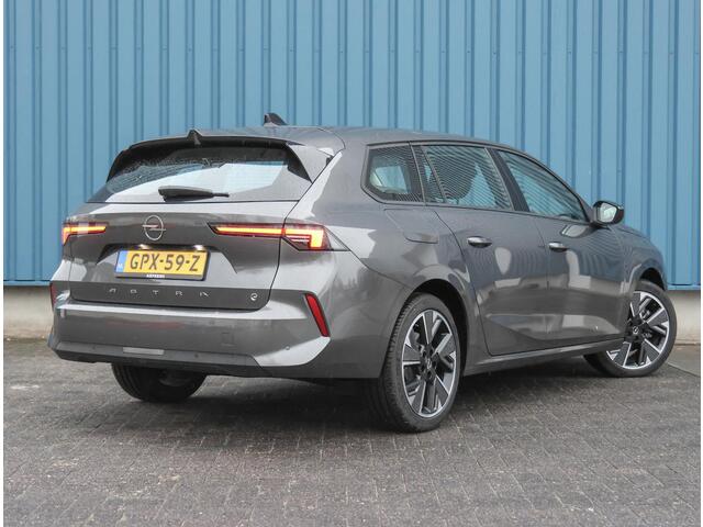 Opel ASTRA Electric 54 kWh Business Edition | Warmtepomp | 11kw lader | AGR-bestuurdersstoel | Apple Carplay/ Android Auto | Adaptieve cruise control | Camera | Parkeersensoren voor & Achter | Navigatie | Stoel & stuur verwarming