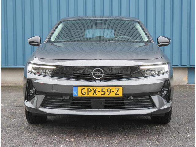 Opel ASTRA Electric 54 kWh Business Edition | Warmtepomp | 11kw lader | AGR-bestuurdersstoel | Apple Carplay/ Android Auto | Adaptieve cruise control | Camera | Parkeersensoren voor & Achter | Navigatie | Stoel & stuur verwarming