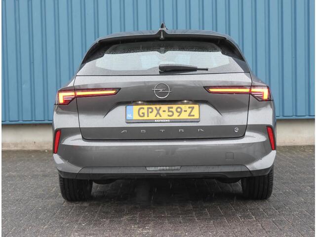 Opel ASTRA Electric 54 kWh Business Edition | Warmtepomp | 11kw lader | AGR-bestuurdersstoel | Apple Carplay/ Android Auto | Adaptieve cruise control | Camera | Parkeersensoren voor & Achter | Navigatie | Stoel & stuur verwarming
