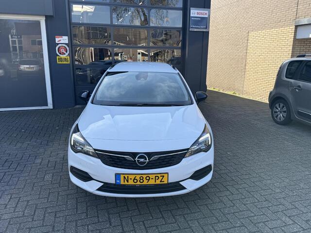 Opel ASTRA Sports Tourer 1.2 Design & Tech / Airco/ Navigatie/ Apple carplay/ Cruise/ Camera/ PDC/ LMV/ Trekhaak