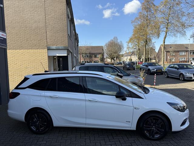 Opel ASTRA Sports Tourer 1.2 Design & Tech / Airco/ Navigatie/ Apple carplay/ Cruise/ Camera/ PDC/ LMV/ Trekhaak