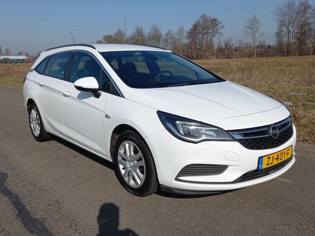 Opel ASTRA Sports Tourer 1.0 Turbo Business
