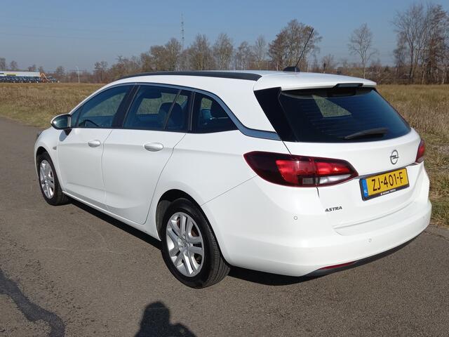 Opel ASTRA Sports Tourer 1.0 Turbo Business