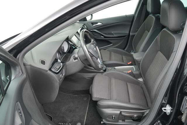 Opel ASTRA Sports Tourer BWJ 11-2019 | 1.4 Turbo 150PK Innovation AUTOMAAT | CLIMA | NAVI | CAMERA A | CARPLAY | PRIVACY GLASS | SPORTSTOELEN