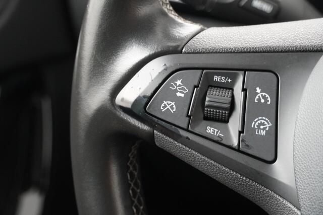 Opel ASTRA Sports Tourer BWJ 11-2019 | 1.4 Turbo 150PK Innovation AUTOMAAT | CLIMA | NAVI | CAMERA A | CARPLAY | PRIVACY GLASS | SPORTSTOELEN