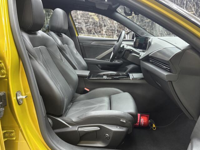Opel ASTRA 1.6 Turbo Plug In Hybrid Ultimate / Pano / CarPlay / Winter & Zomer Pakket