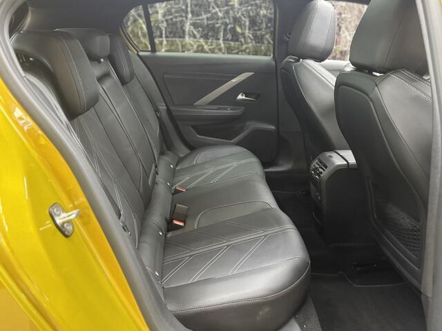 Opel ASTRA 1.6 Turbo Plug In Hybrid Ultimate / Pano / CarPlay / Winter & Zomer Pakket