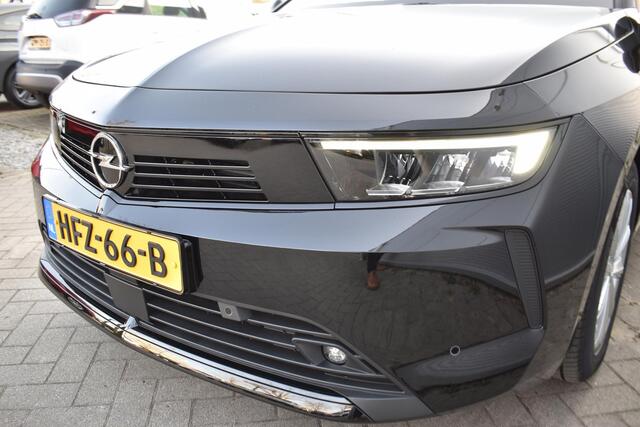 Opel ASTRA Sports Tourer 1.2 Turbo Business Edition NAVI / CAMERA / PDC