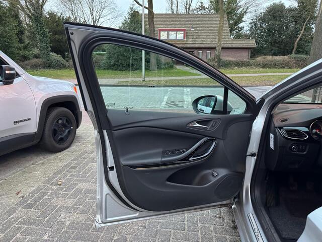 Opel ASTRA Sports Tourer 1.0 Turbo Business Executive