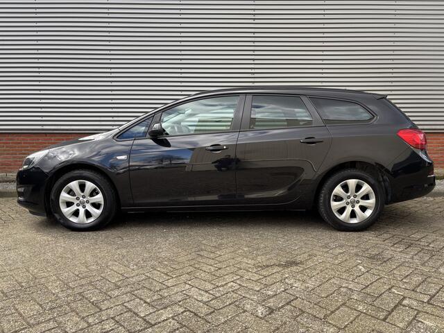 Opel ASTRA Sports Tourer 1.4 Turbo Business +