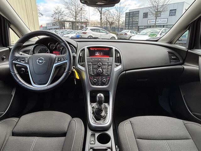 Opel ASTRA Sports Tourer 1.4 Turbo Business +