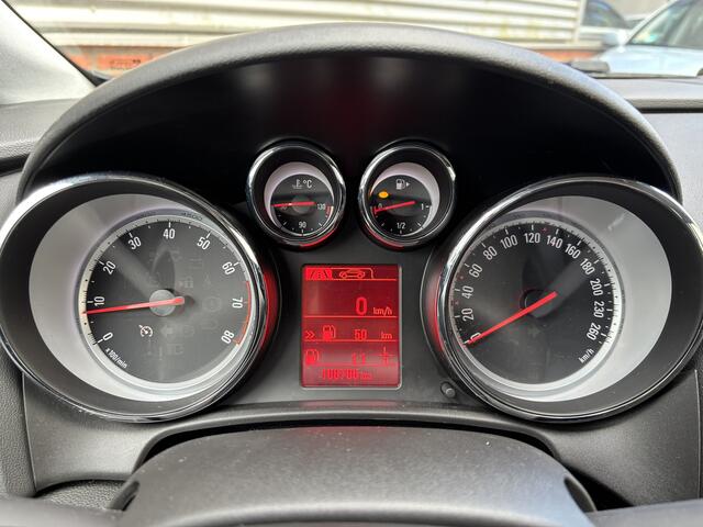 Opel ASTRA Sports Tourer 1.4 Turbo Business +