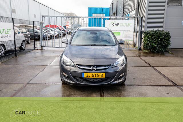 Opel ASTRA Sports Tourer 1.6 CDTi Business + Mooie astra Staionwagen diesel met Trekhaak Lage kilometerstand origineel NAP Nieuwe APK, Grote onderhoudsbeurt. Navi ,Trekhaak