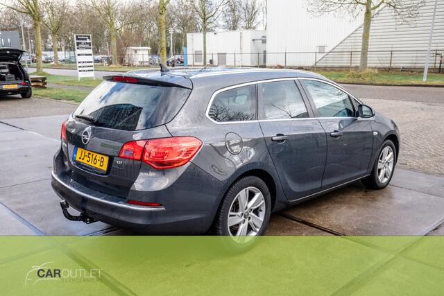 Opel ASTRA Sports Tourer 1.6 CDTi Business + Mooie astra Staionwagen diesel met Trekhaak Lage kilometerstand origineel NAP Nieuwe APK, Grote onderhoudsbeurt. Navi ,Trekhaak