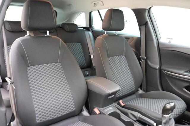 Opel ASTRA Sports Tourer 1.0 Online Edition | Navigatie | Climate control | Getint glas | Cruise control | Bluetooth | Parkeersensoren | Dakrails | DAB Radio