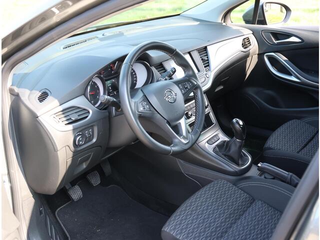 Opel ASTRA Wagon 105pk Turbo 120 Jaar Edition | 1ste eigenaar | AGR stoelen | Climate | Parkeersensoren | Navigatie