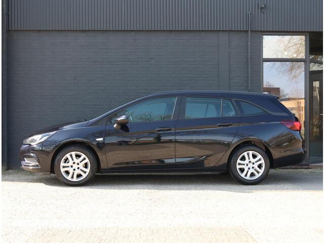Opel ASTRA Wagon 105pk Turbo Online Edition | 1ste eigenaar | AGR stoelen | Navigatie | Airco | Parkeersensoren VOOR + achter