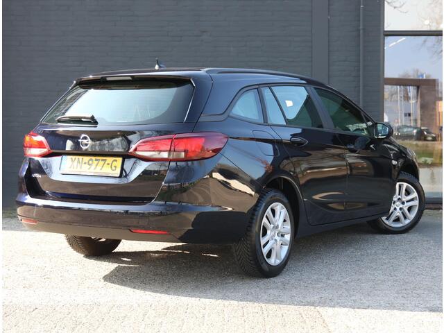 Opel ASTRA Wagon 105pk Turbo Online Edition | 1ste eigenaar | AGR stoelen | Navigatie | Airco | Parkeersensoren VOOR + achter