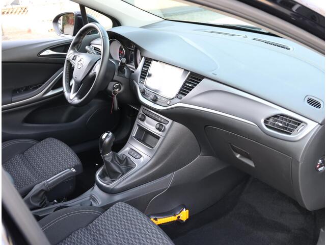Opel ASTRA Wagon 105pk Turbo Online Edition | 1ste eigenaar | AGR stoelen | Navigatie | Airco | Parkeersensoren VOOR + achter
