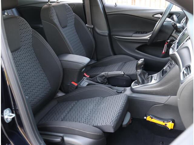 Opel ASTRA Wagon 105pk Turbo Online Edition | 1ste eigenaar | AGR stoelen | Navigatie | Airco | Parkeersensoren VOOR + achter