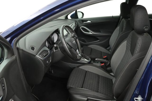 Opel ASTRA 1.4 Turbo Edition | Automaat | Carplay | Comfortstoelen | Navigatie | Climate control | PDC | Cruise control | Bluetooth