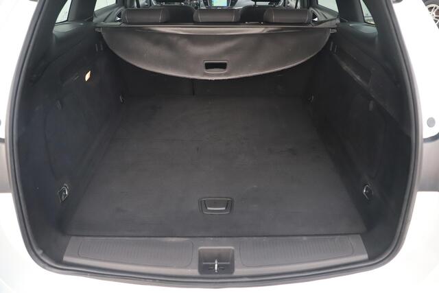Opel ASTRA Sports Tourer 1.4 Edition 146PK Automaat Navigatie Achteruitrijcamera Airco Cruise 16 inch LMV Parkeersensor