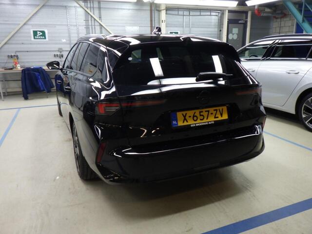 Opel ASTRA Sports Tourer 1.2 Level 4