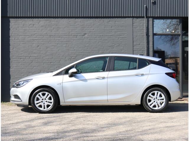 Opel ASTRA 105pk Online Edition | 1ste eigenaar | Parkeersensoren | AppleCarPlay/AndroidAuto | AUTOMAAT | Airco