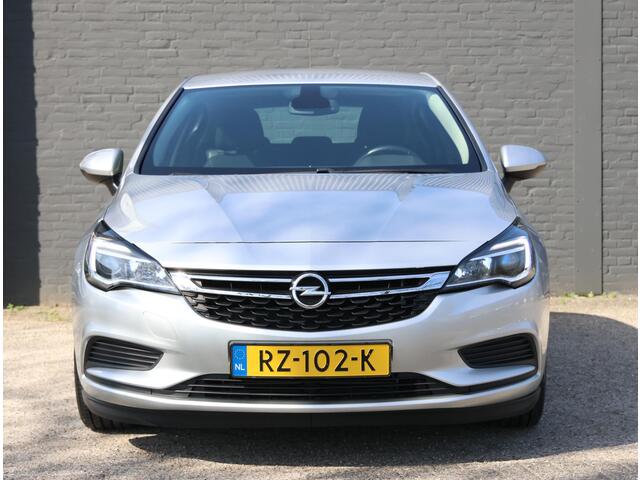 Opel ASTRA 105pk Online Edition | 1ste eigenaar | Parkeersensoren | AppleCarPlay/AndroidAuto | AUTOMAAT | Airco