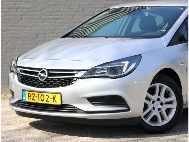 Opel ASTRA 105pk Online Edition | 1ste eigenaar | Parkeersensoren | AppleCarPlay/AndroidAuto | AUTOMAAT | Airco