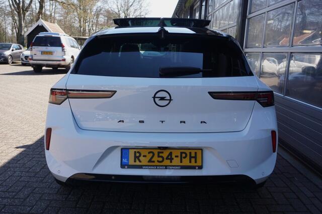 Opel ASTRA 1.2 Ultimate pano/navi/camera!