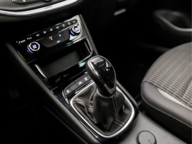 Opel ASTRA Sports Tourer 1.2 Sport (APPLE CARPLAY, NAVIGATIE, CAMERA, LED KOPLAMPEN, LEDER, SPORTSTOELEN, GETINT GLAS, PARKEERSENSOREN, DAB+, NIEUWSTAAT)