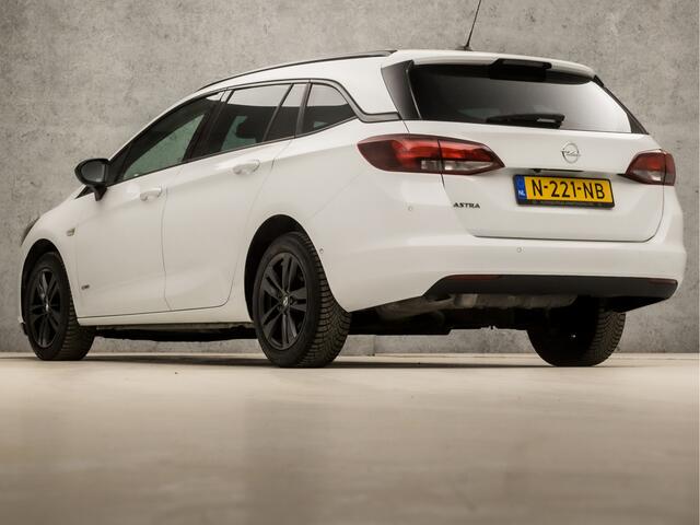 Opel ASTRA Sports Tourer 1.2 Sport (APPLE CARPLAY, NAVIGATIE, CAMERA, CLIMATE, LEDER, DAB+, SPORTSTOELEN, LED KOPLAMPEN, PARKEERSENSOREN, NIEUWE APK, NIEUWSTAAT)