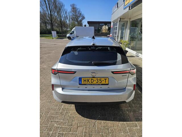 Opel ASTRA Sports Tourer 1.2 Turbo Hybrid Edition