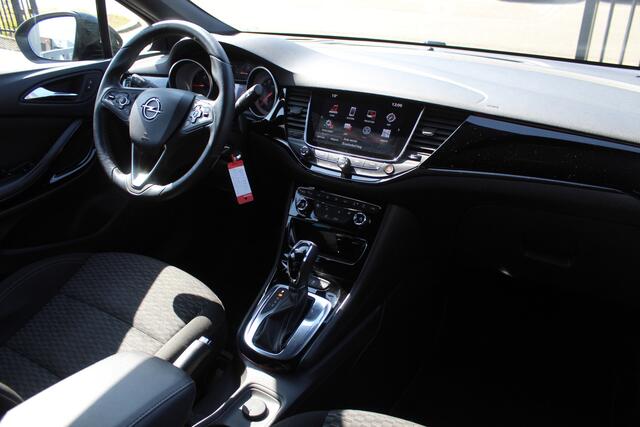 Opel ASTRA 1.6 CDTI Business Executive AUTOMAAT/Navigatie/Cruise control/Stoelverwarming/Stuurverwarming/Climate control/Lane control/Trekhaak/Parkeersensoren/LED koplampen/18'' Lichtmetalen velgen/Bluetooth/Multifunctioneel stuurwiel/Spraakbediening/Elektrische ram