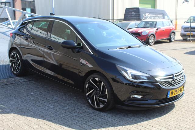 Opel ASTRA 1.6 CDTI Business Executive AUTOMAAT/Navigatie/Cruise control/Stoelverwarming/Stuurverwarming/Climate control/Lane control/Trekhaak/Parkeersensoren/LED koplampen/18'' Lichtmetalen velgen/Bluetooth/Multifunctioneel stuurwiel/Spraakbediening/Elektrische ram