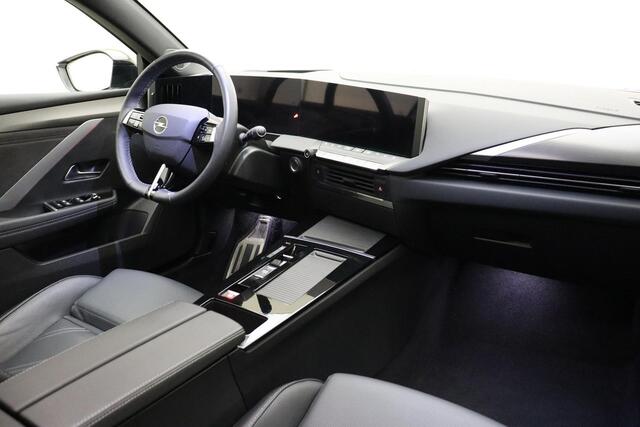 Opel ASTRA Sports Tourer 1.6 Turbo Plug In Hybrid Ultimate | Stoelverwarming & Ventilatie | Rondomzicht camera | Lederen bekleding | Navigatie | Glazen shuif/kanteldak | Keyless