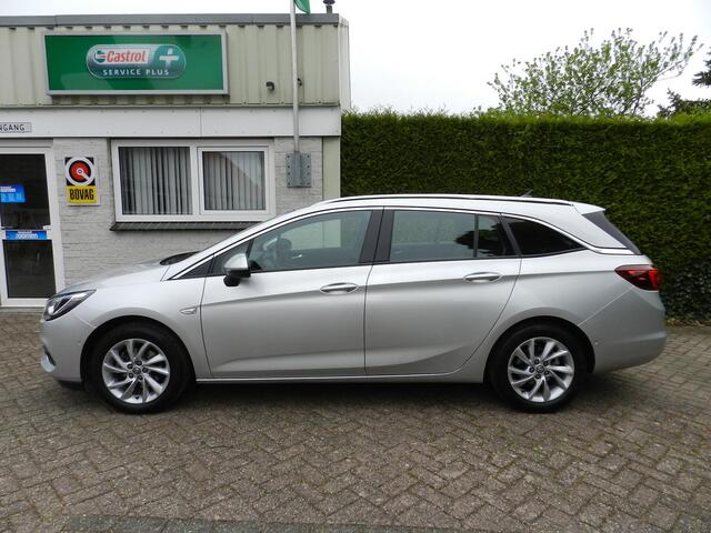 Opel ASTRA Sports Tourer 1.2 Elegance Trekhaak - Park Camera - Park sens. V & A - Apple Carplay - LED koplampen - Dodehoekdetectie - Automatisch grootlicht