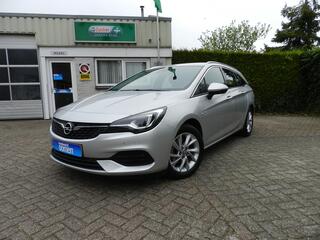 opel-astra-sports-tourer-1.2-elegan