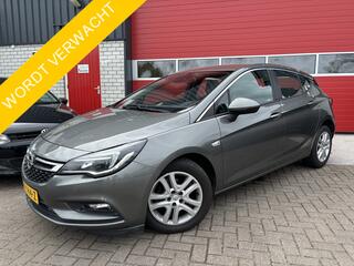 opel-astra-1.6-cdti-business+-trekh