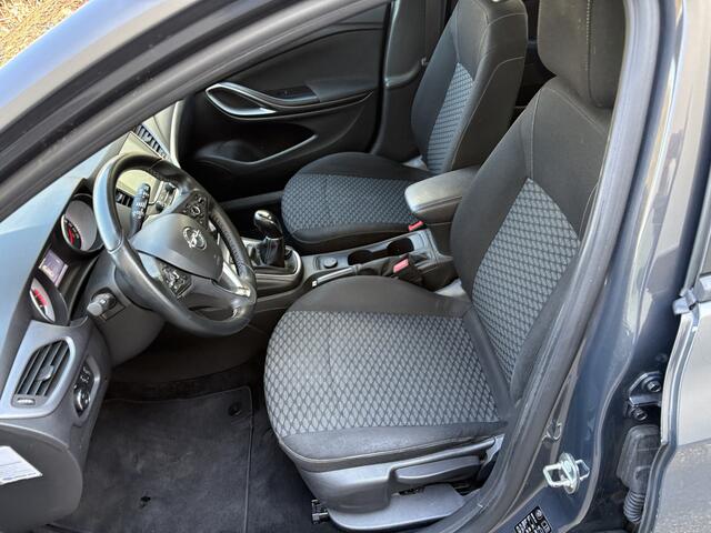 Opel ASTRA Sports Tourer 1.0 Edition / AIRCO / NAVI / CRUISE