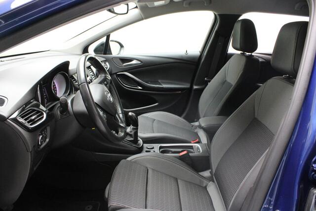 Opel ASTRA Sports Tourer 1.2 Design & Tech | Trekhaak / PDC v&a + Camera / Blind Spot / Apple Carplay & Android Auto