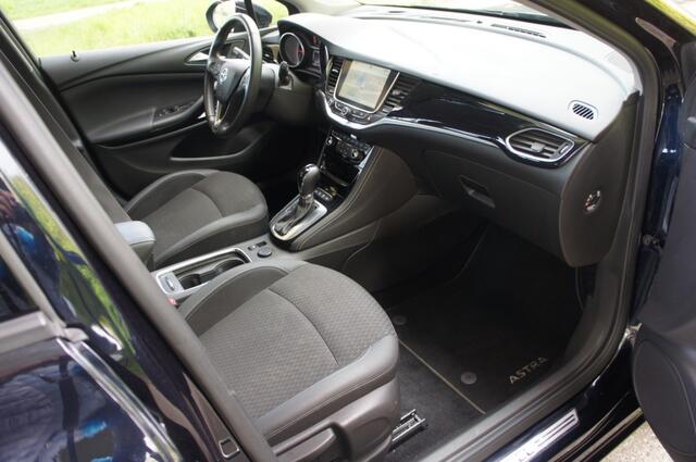 Opel ASTRA 1.4 T. INNOVATION TREKHAAK/SCHUIFKANTELDAK/NAVI/CAMERA PERFECTE