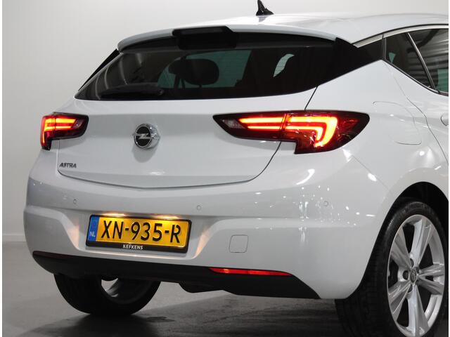 Opel ASTRA 150pk Turbo Innovation | 1ste eigenaar | UNIEK!! | LEER | Winterpakket | Camera | LEDmatrix | AGR stoelen | Trekhaak | 17"LMV