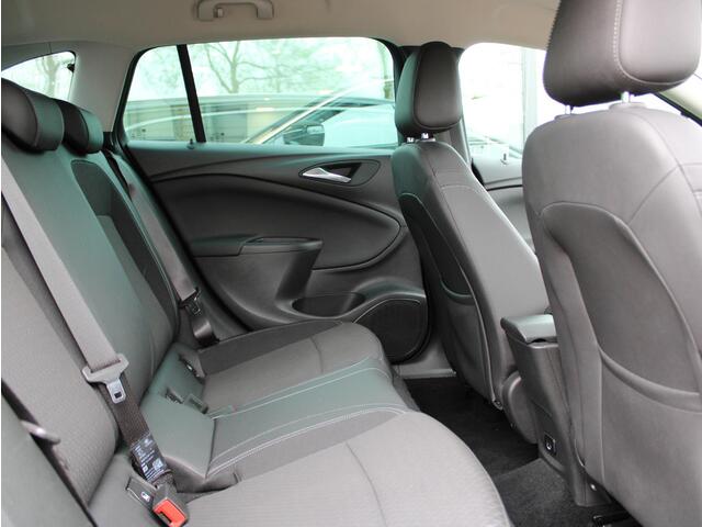 Opel ASTRA Sports Tourer 1.4 Innovation | Navi / Camera / Climate