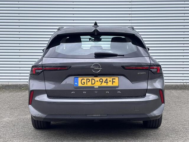 Opel ASTRA ST 1.6 Turbo 180pk HYbrid e-EAT8 | TREKHAAK | ADEPTIVE CRUISE | 180° CAMERA | DRAADLOOS LADEN | 17 INCH | FULL LED | ISOFIX |