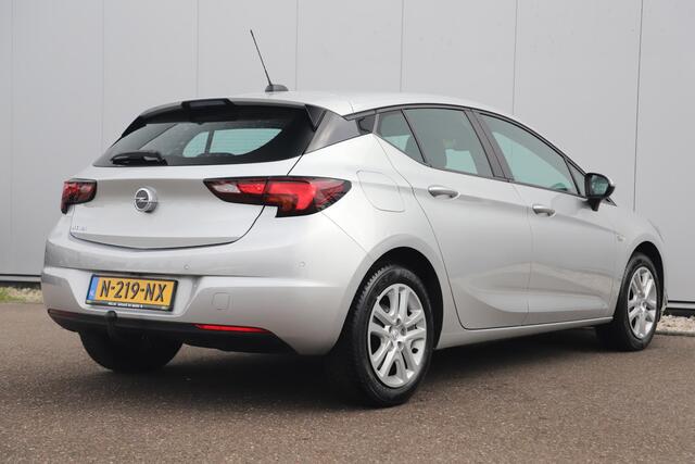 Opel ASTRA 1.2 Blitz Elegance 110PK Trekhaak Navigatie Achteruitrijcamera Carplay Android Airco Cruise Control