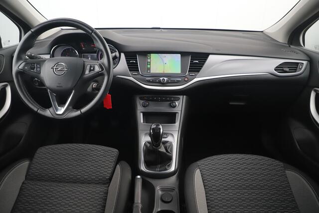 Opel ASTRA 1.2 Blitz Elegance 110PK Trekhaak Navigatie Achteruitrijcamera Carplay Android Airco Cruise Control