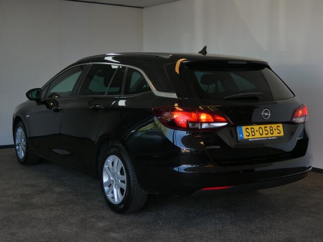Opel ASTRA 1.4 Business+